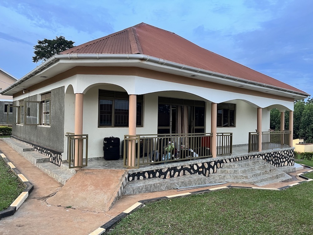 Uganda 2023 - IN Guest House