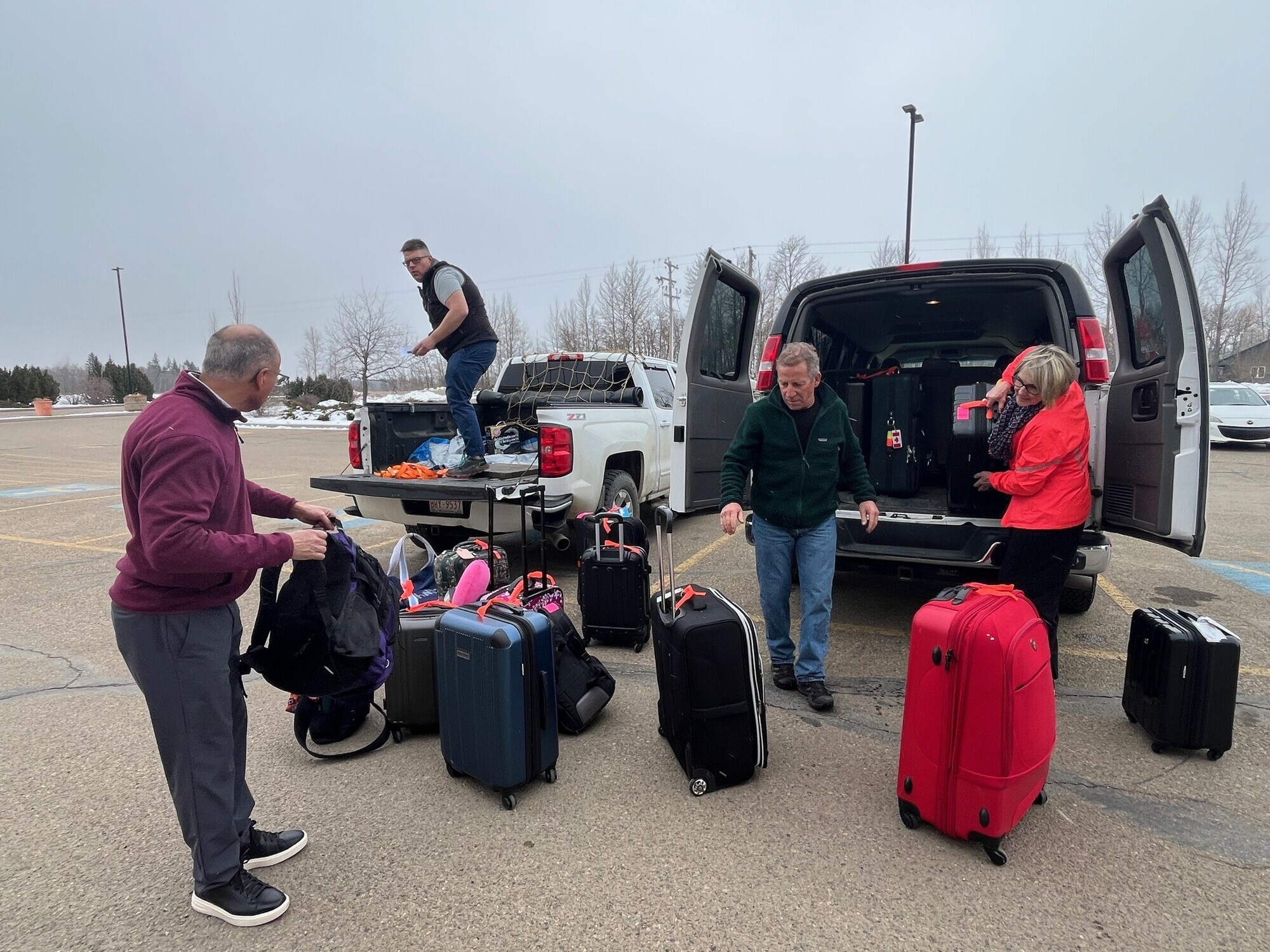 Team loading their bags